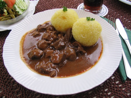 So schmeckt der Herbst Teil I: Herzhafte Herbstklassiker - Wildgulasch